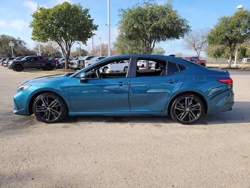 Used 2025 Toyota Camry XSE image 8