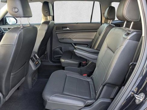 Used 2023 Volkswagen Atlas SEL AWD/4WD image 19