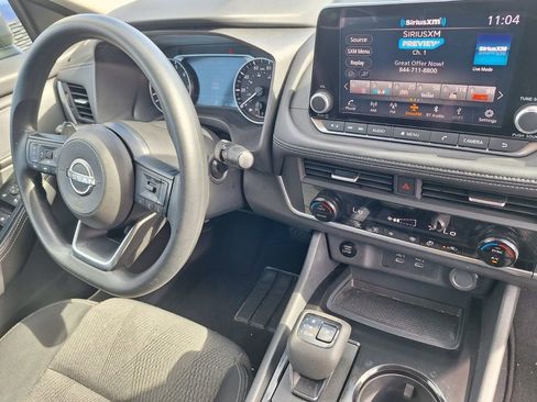 Used 2024 Nissan Rogue SV image 25