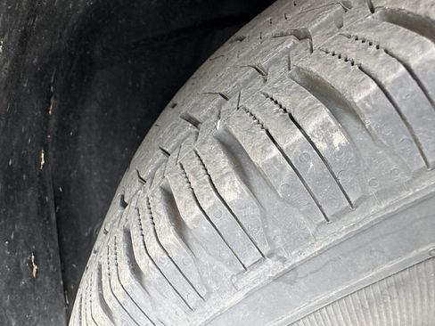 Used 2017 Ford Edge SEL image 11