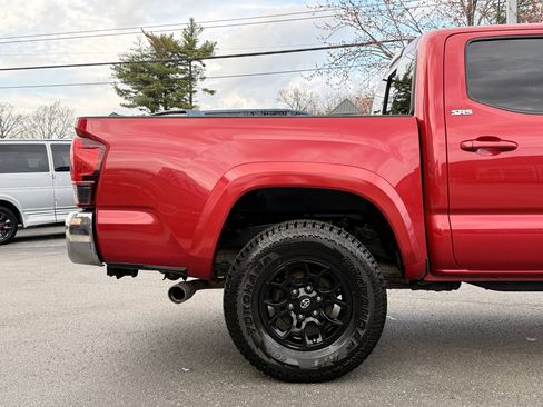 Used 2019 Toyota Tacoma SR5 image 12