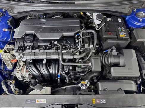 Used 2023 Hyundai Elantra SEL image 27