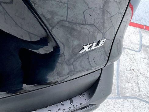 Certified 2025 Toyota RAV4 XLE w/ Convenience Package FWD image 26