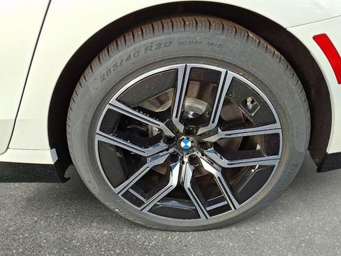 New 2026 BMW 760i xDrive AWD/4WD image 8