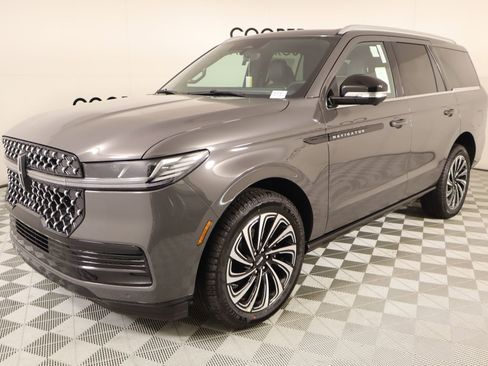 New 2026 Lincoln Navigator Black Label AWD/4WD image 11