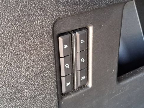 Used 2019 Ford Expedition Limited w/ Equipment Group 303A AWD/4WD image 29