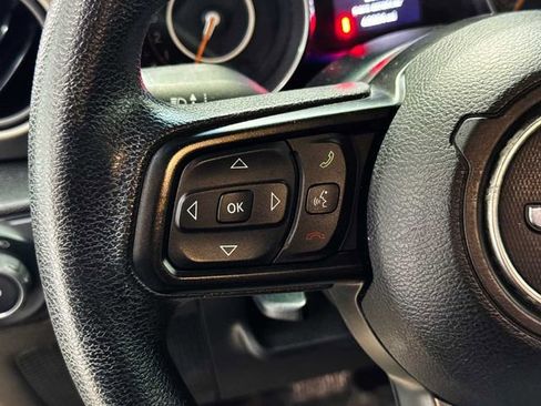 Used 2019 Jeep Wrangler Sport AWD/4WD image 16