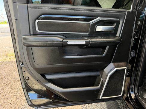 Used 2019 RAM 2500 Laramie AWD/4WD image 24