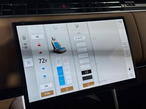 New 2026 Land Rover Range Rover SE image 18