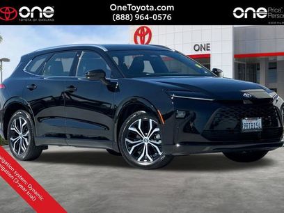 Used 2025 Toyota Crown Signia