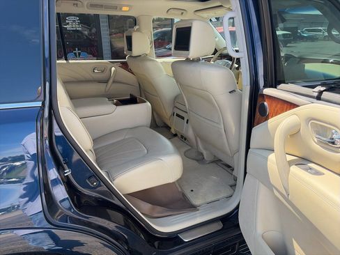 Used 2015 INFINITI QX80 4WD w/ Deluxe Technology Package image 10
