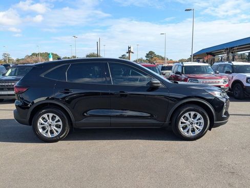 New 2026 Ford Escape Active image 3