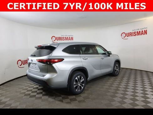 Used 2022 Toyota Highlander XLE image 7