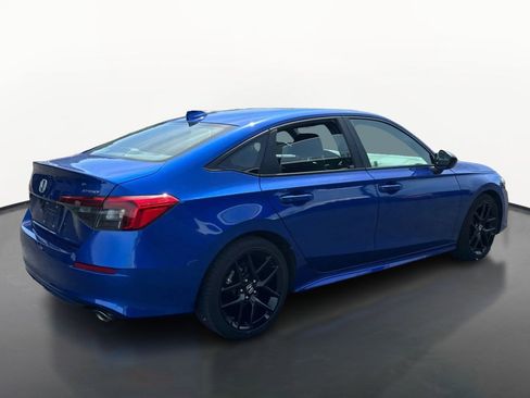 Used 2023 Honda Civic Sport image 3