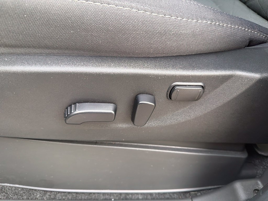 Used 2026 Nissan Frontier SV w/ All-Weather Content Package AWD/4WD image 9