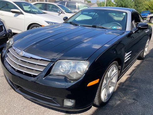 Used 2006 Chrysler Crossfire Limited image 1