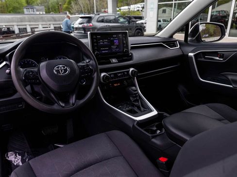 Used 2019 Toyota RAV4 XLE w/ Convenience Package AWD/4WD image 17