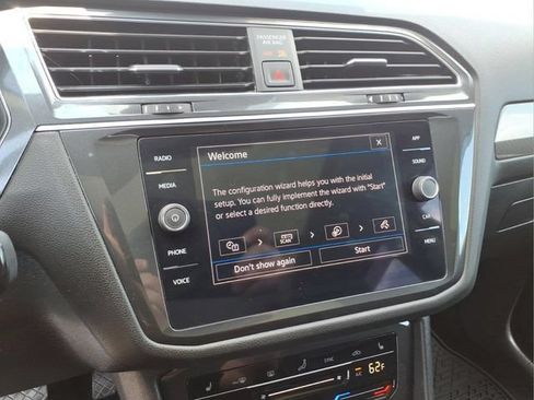Used 2022 Volkswagen Tiguan SE AWD/4WD image 22