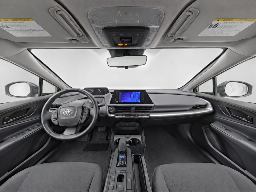 Certified 2024 Toyota Prius LE FWD image 13