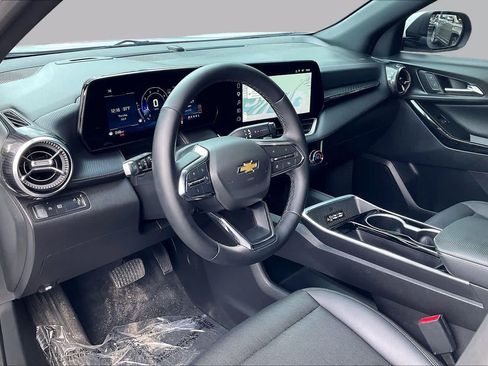 Used 2025 Chevrolet Equinox LT w/ Convenience Package II FWD image 14