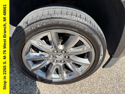 Used 2017 Chevrolet Tahoe Premier AWD/4WD image 6
