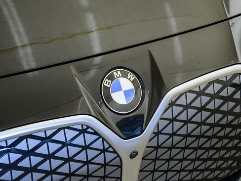 New 2026 BMW i4 xDrive40i w/ Premium Package AWD/4WD image 8