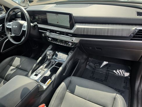 Certified 2023 Kia Telluride EX w/ EX Captain's Chair Package AWD/4WD image 12