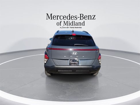 Used 2024 Hyundai Kona SEL image 7