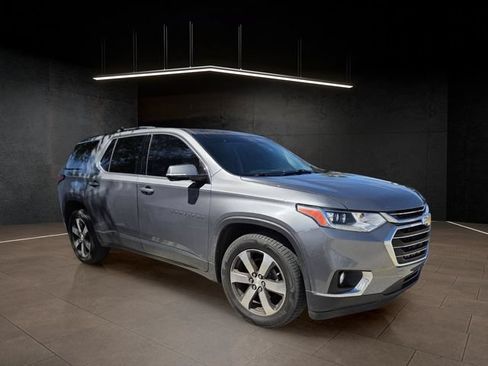 Used 2019 Chevrolet Traverse LT w/ LT Premium Package FWD image 1