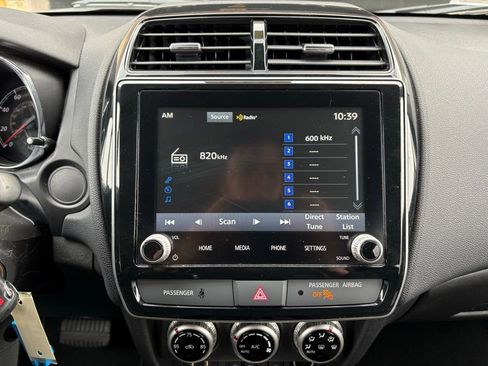 Used 2025 Mitsubishi Outlander Sport LE image 30