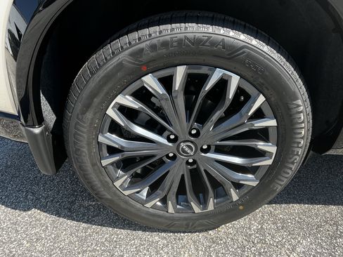 New 2026 Nissan Rogue Platinum w/ Platinum Premium Package AWD/4WD image 10