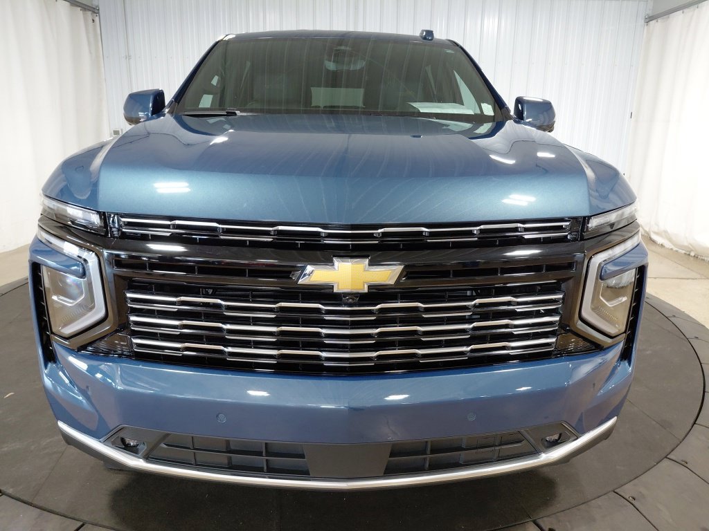 Certified 2026 Chevrolet Suburban High Country AWD/4WD image 12