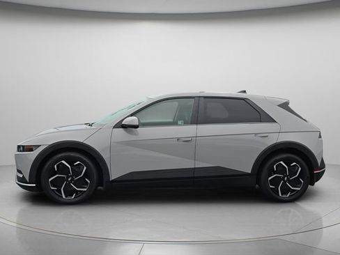 Certified 2024 Hyundai Ioniq 5 SEL RWD image 3