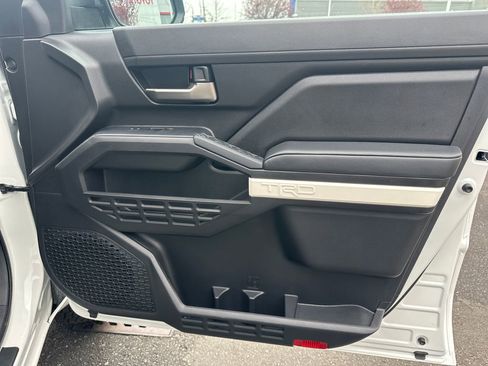 Used 2024 Toyota Tacoma TRD Off-Road image 16