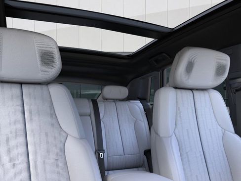 New 2025 Cadillac Lyriq Luxury image 48