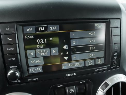 Used 2013 Jeep Wrangler Unlimited Sahara w/ Dual Top Group image 11