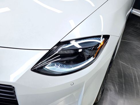 Used 2023 Nissan Z w/ Floor Mat Package (L93) RWD image 41