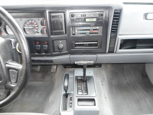 Used 1996 Jeep Cherokee 4WD 4-Door image 24