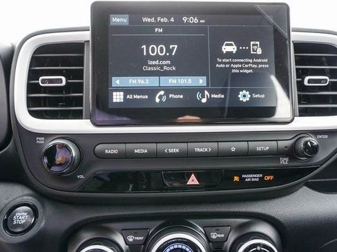 New 2026 Hyundai Venue SEL FWD image 17