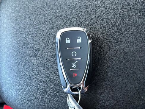 Used 2021 Chevrolet Equinox LT w/ Driver Convenience Package FWD image 35