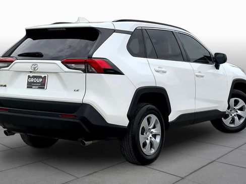 Used 2019 Toyota RAV4 LE image 13