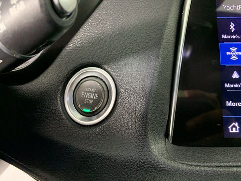Used 2020 Cadillac XT4 Premium Luxury w/ Enhanced Visibility Package AWD/4WD image 17