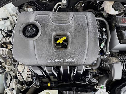 Used 2018 Hyundai Elantra Value Edition FWD image 38