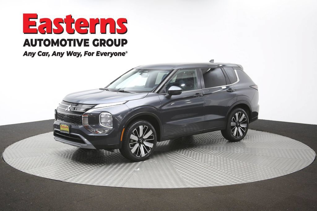 Used 2025 Mitsubishi Outlander SE AWD/4WD image 57
