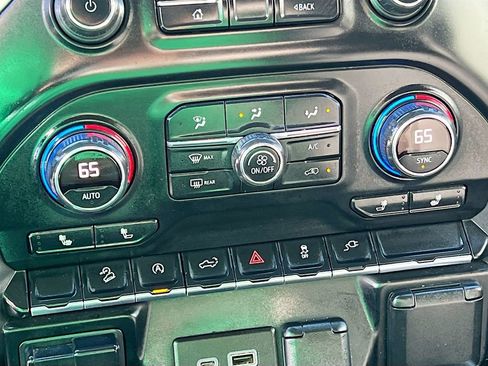 Used 2019 Chevrolet Silverado 1500 RST w/ All-Star Edition image 17