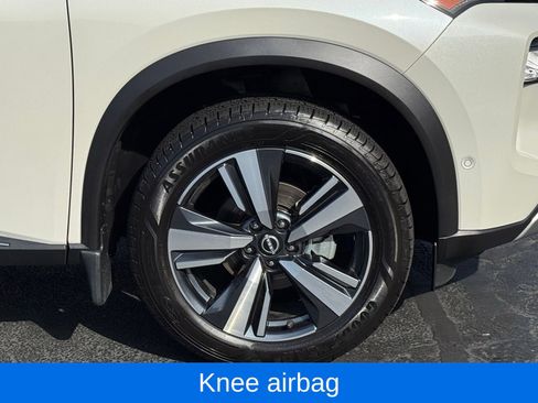 Used 2023 Nissan Rogue Platinum w/ Platinum Premium Package image 39