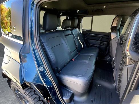 New 2026 Land Rover Defender 110 OCTA AWD/4WD image 10