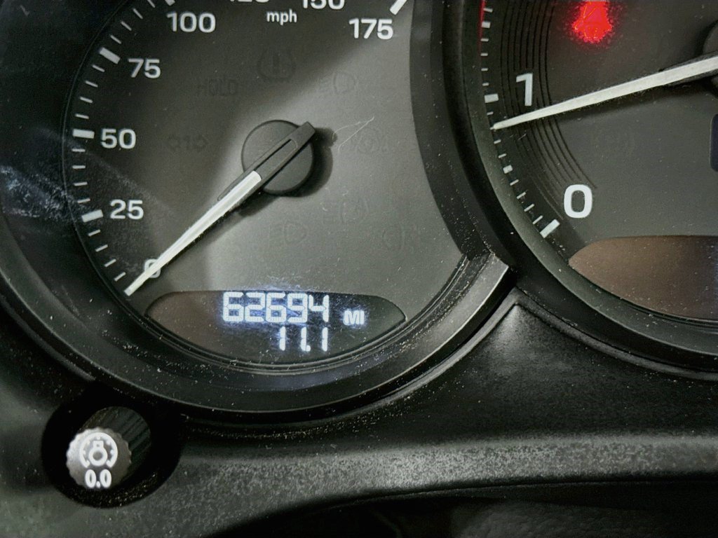 Used 2023 Porsche Macan AWD/4WD image 15