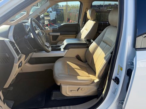 Used 2020 Ford F350 Lariat w/ Lariat Ultimate Package AWD/4WD image 9