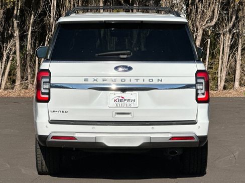 Used 2024 Ford Expedition Limited image 5